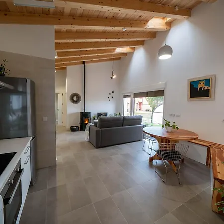 La Ren Lecres Piscina Jardin Apartment