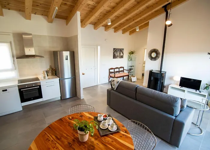 La Ren Lecres Piscina Jardin *